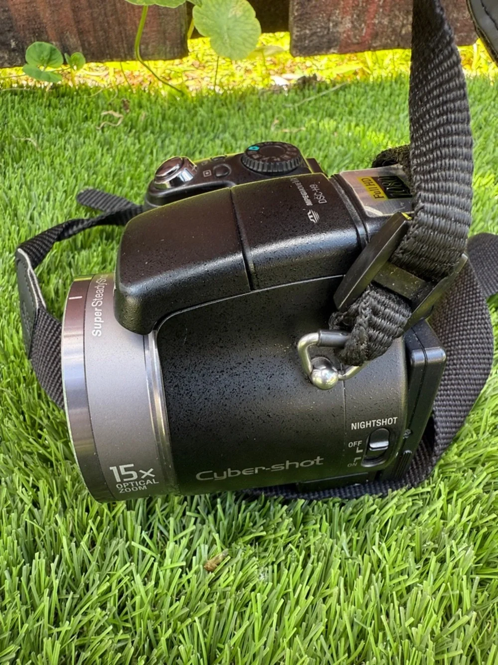 Sony Black Bridge Camera with Carl Zeiss Lens and Branded Strap
